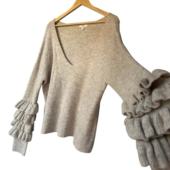 BP Ruffle Sleeve Beige Tan V-Neck Sweater, Oversized, XL - Picture 5 of 8